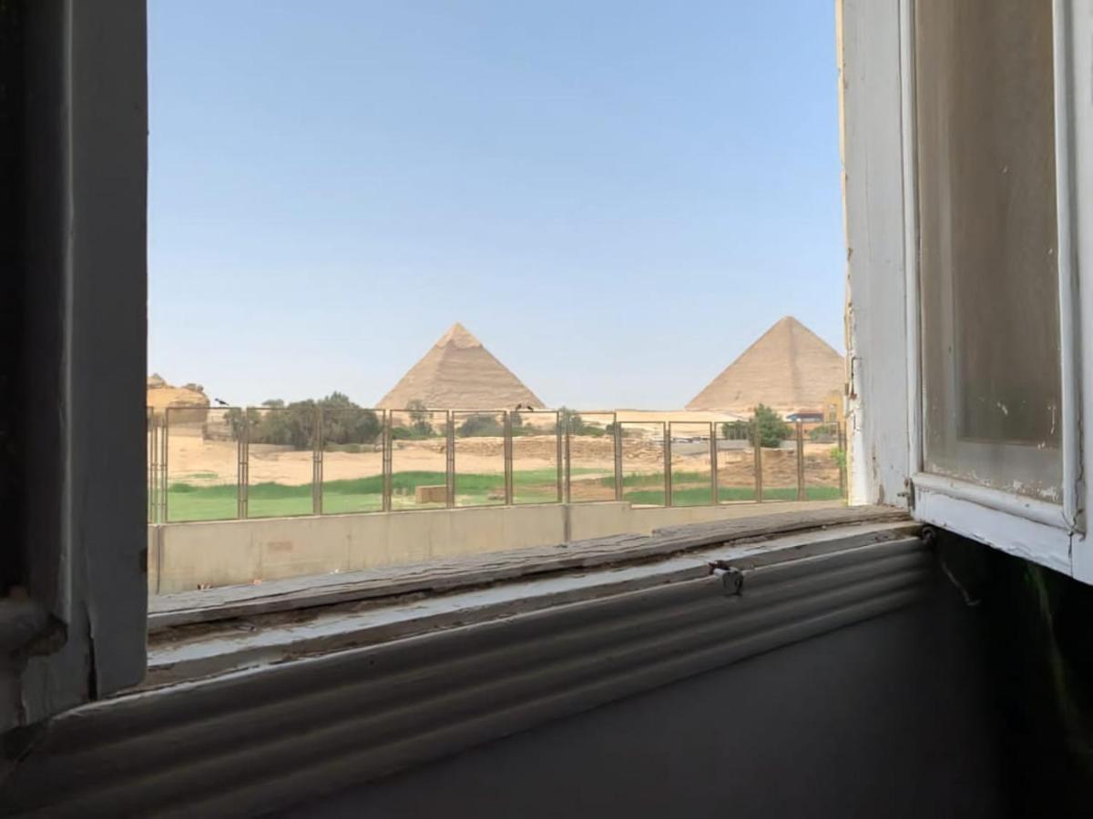 The View Pyramids Ostello