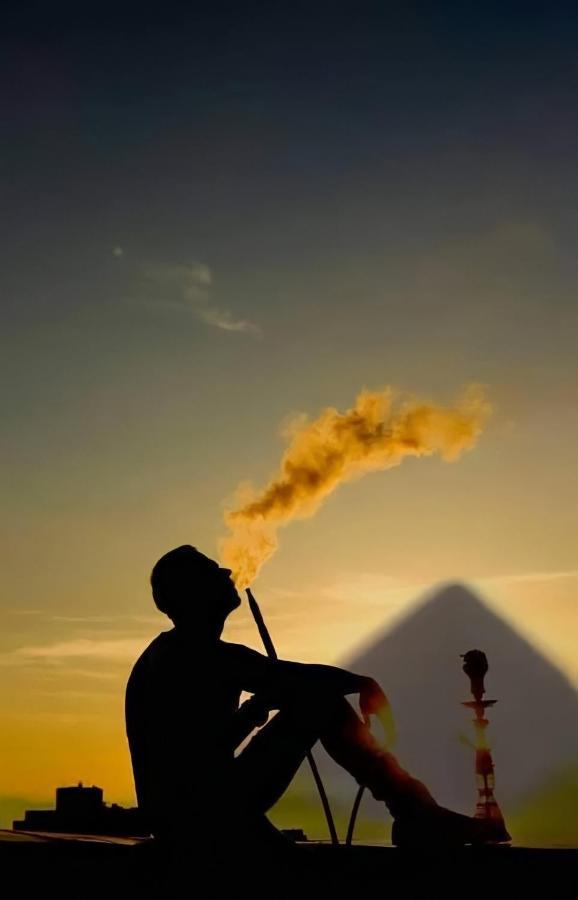 The View Pyramids El Cairo